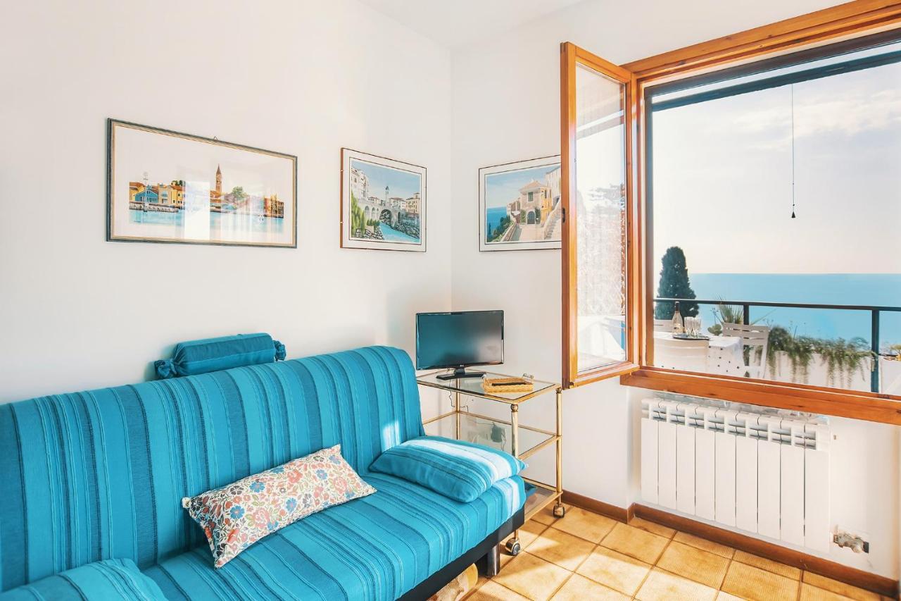 Una Terrazza Sul Golfo Di Ospedaletti By Wonderful Italy 外观 照片